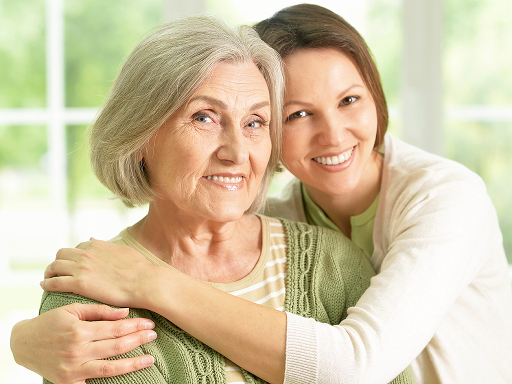 Ako pre vašich starnúcich blízkych vybrať tú najlepšiu domácu starostlivosť?